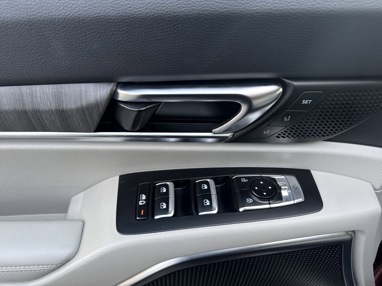 Used 2023 Kia Telluride SX image 15