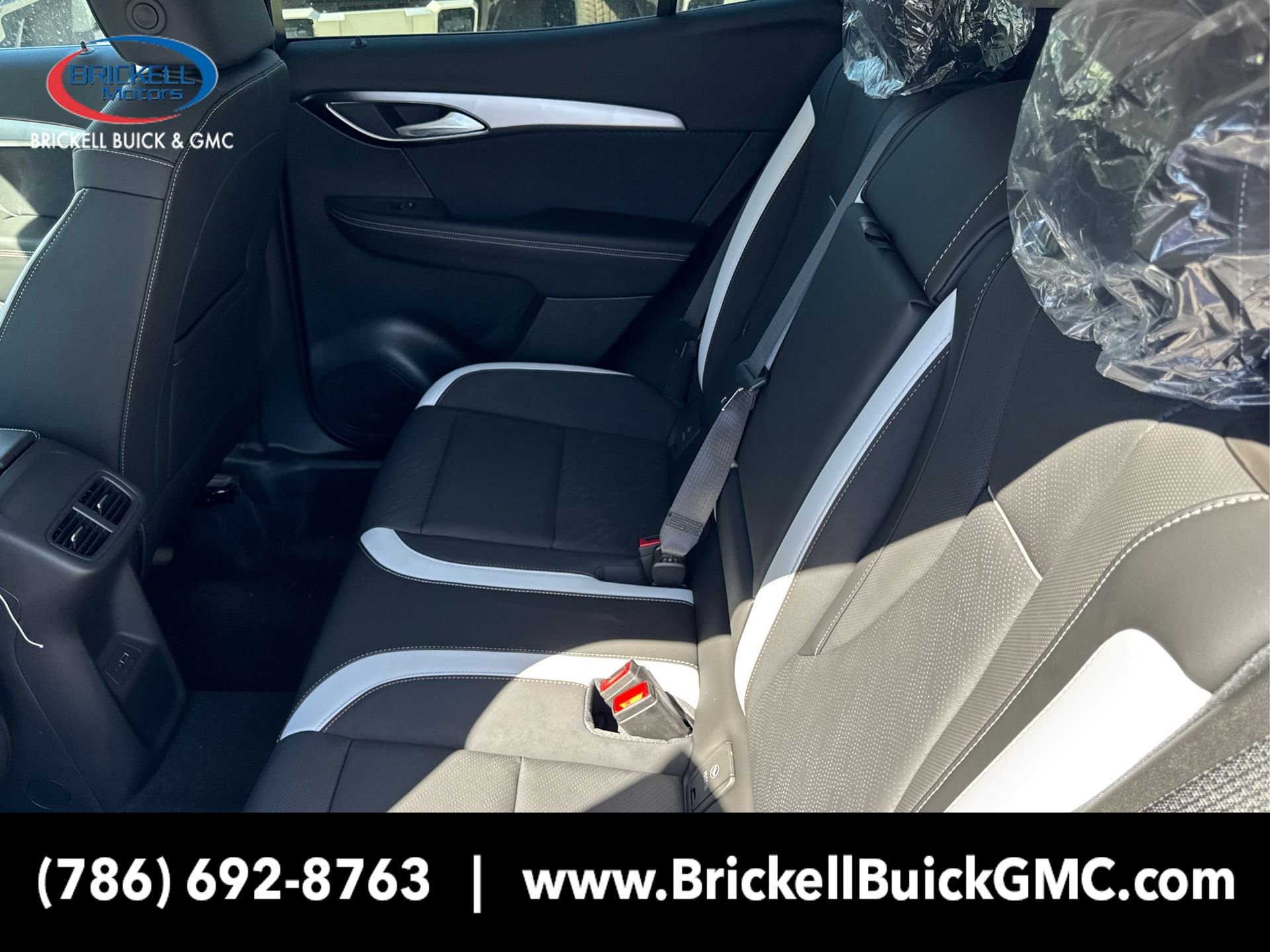 New 2025 Buick Envision Sport Touring image 10