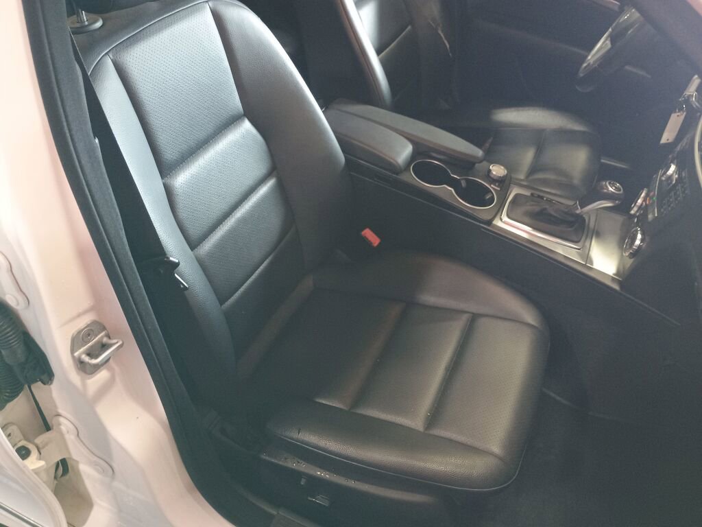 Used 2014 Mercedes-Benz C 300 Sport image 22