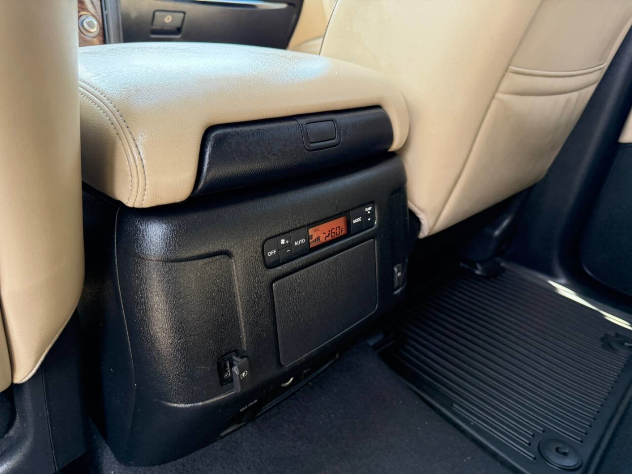 Used 2018 Nissan Armada SL w/ Premium Package image 33