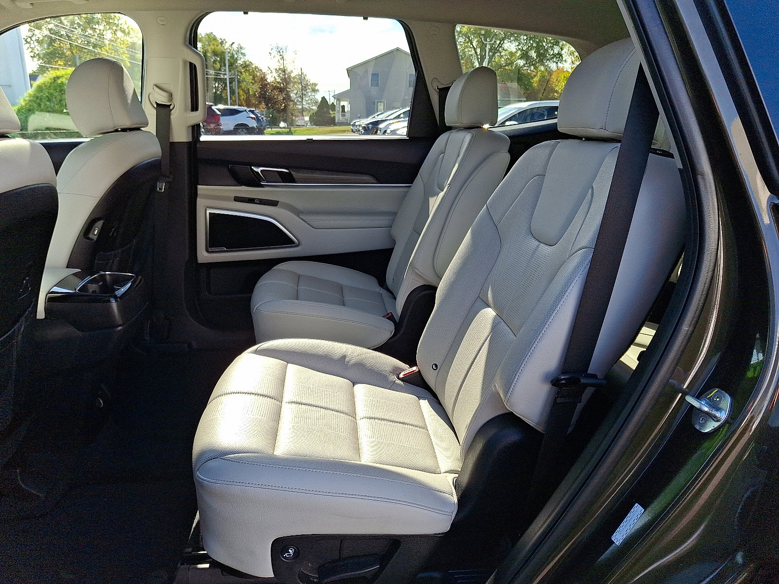 Certified 2022 Kia Telluride EX w/ EX Premium Package image 10