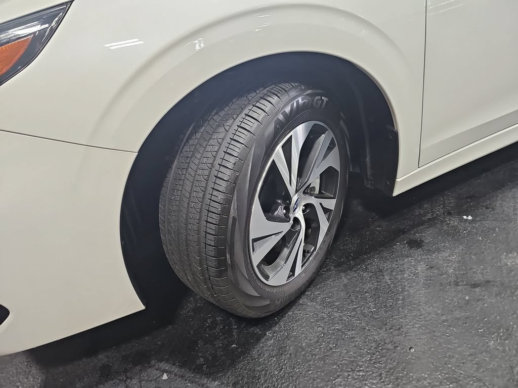 Used 2025 Subaru Legacy Premium AWD/4WD image 31
