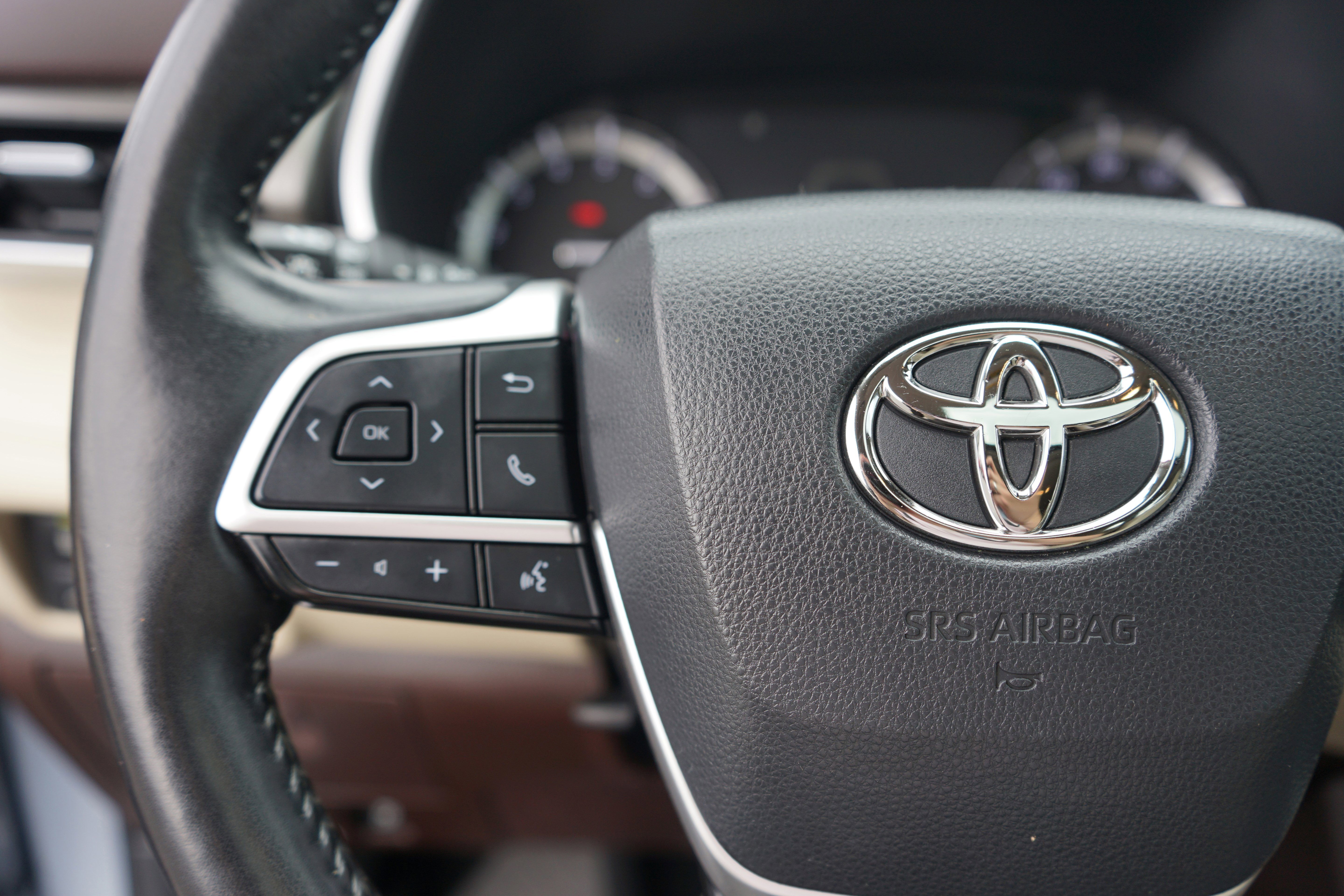 Used 2022 Toyota Highlander Limited image 13