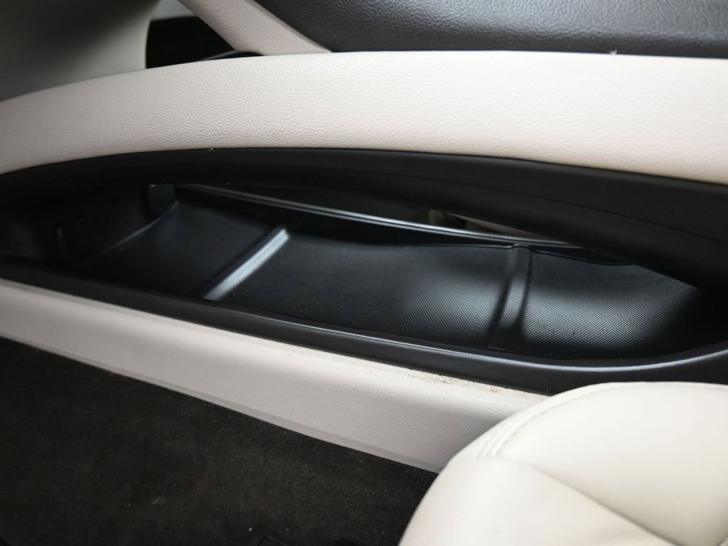 Used 2019 Lincoln MKZ Reserve w/ Reserve Plus Package image 27