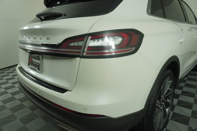 Used 2022 Lincoln Nautilus Reserve w/ Equipment Group 201A image 13