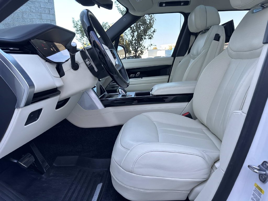 Certified 2024 Land Rover Range Rover Autobiography AWD/4WD image 21