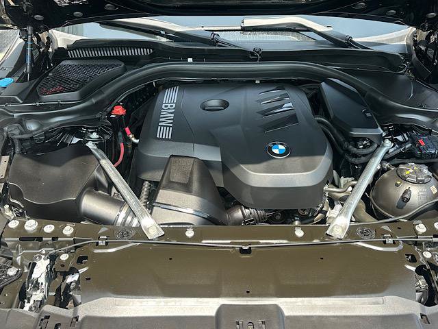 Used 2024 BMW 530i xDrive w/ Premium Package AWD/4WD image 12