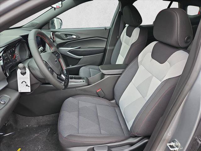 New 2026 Chevrolet Trax RS w/ Driver Confidence Package FWD image 4