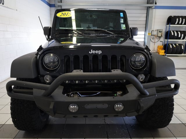 Used 2015 Jeep Wrangler Unlimited Rubicon w/ Max Tow Package image 18