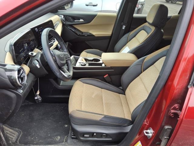 Certified 2025 Chevrolet Equinox ACTIV w/ Safety and Technology Package AWD/4WD image 6
