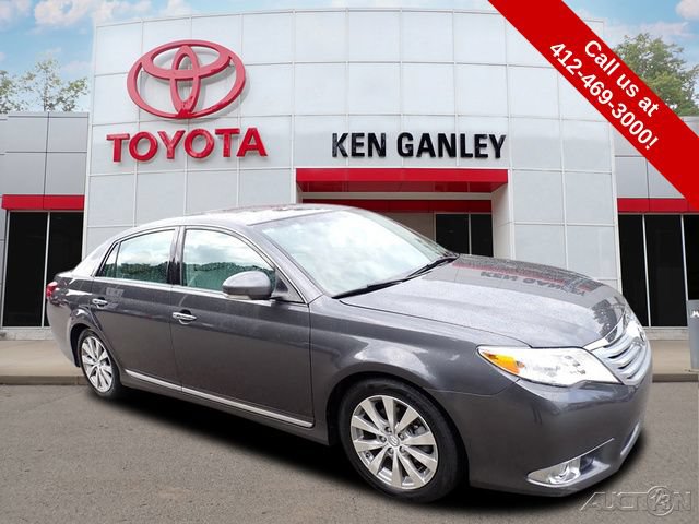 Used 2012 Toyota Avalon Limited FWD image 1