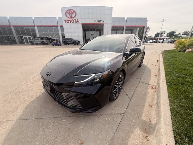 Used 2025 Toyota Camry XLE w/ Premium Plus Package FWD image 8