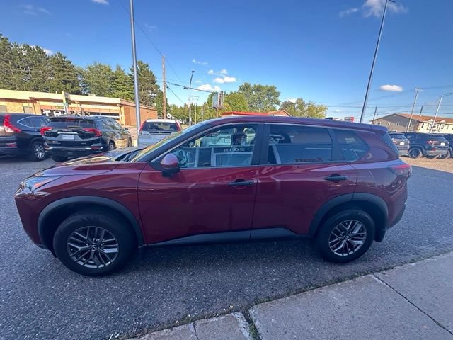 Used 2022 Nissan Rogue S AWD/4WD image 4