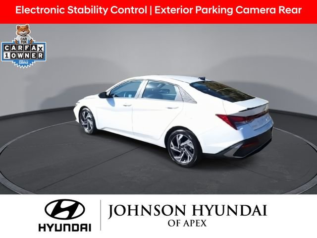 Used 2025 Hyundai Elantra Sport image 7