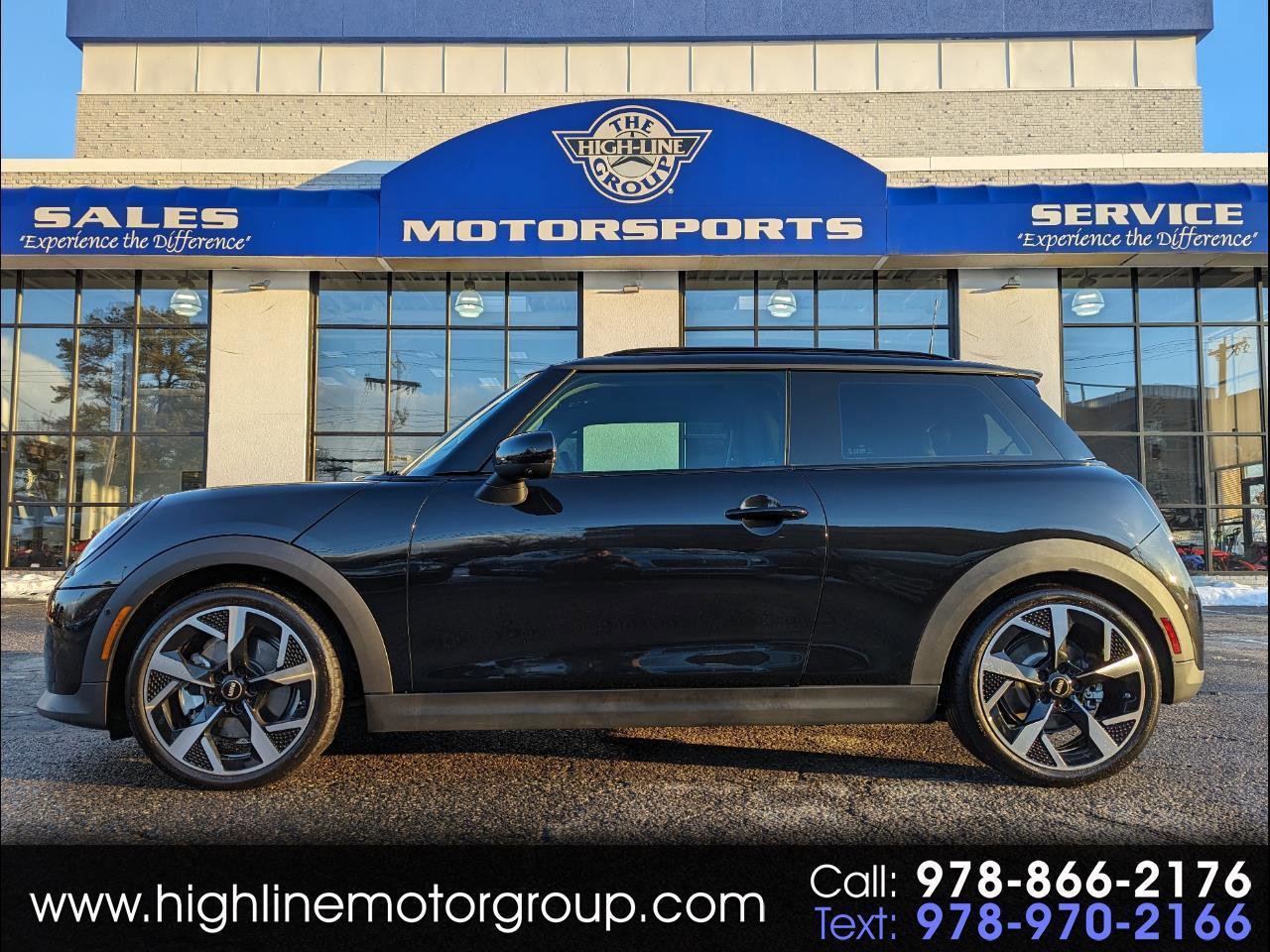 Used 2025 MINI Cooper S image 1