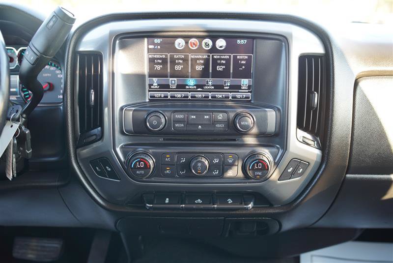 Used 2018 Chevrolet Silverado 1500 LT w/ All Star Edition AWD/4WD image 57