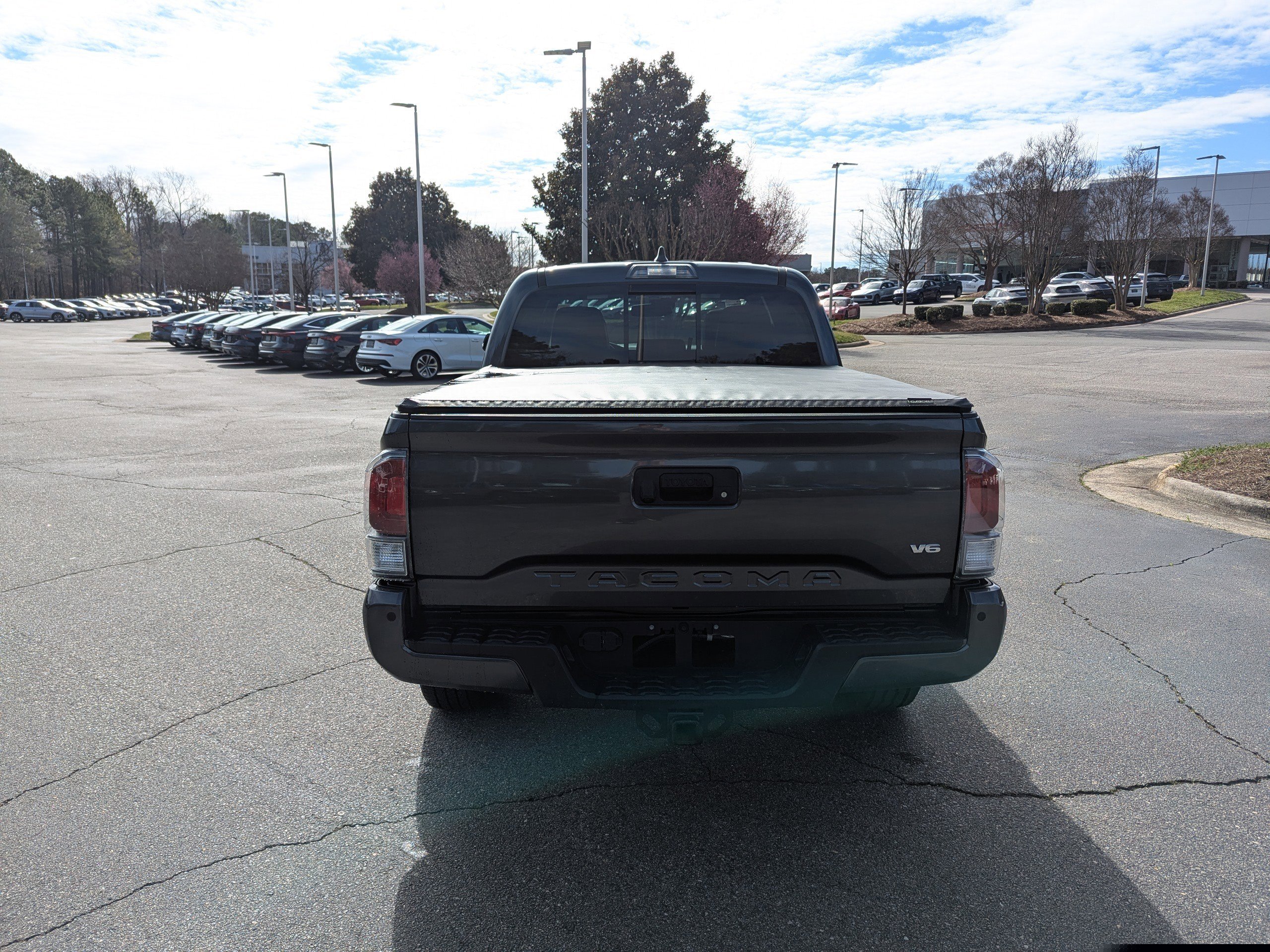 Used 2022 Toyota Tacoma TRD Sport w/ TRD Premium Sport Package image 6