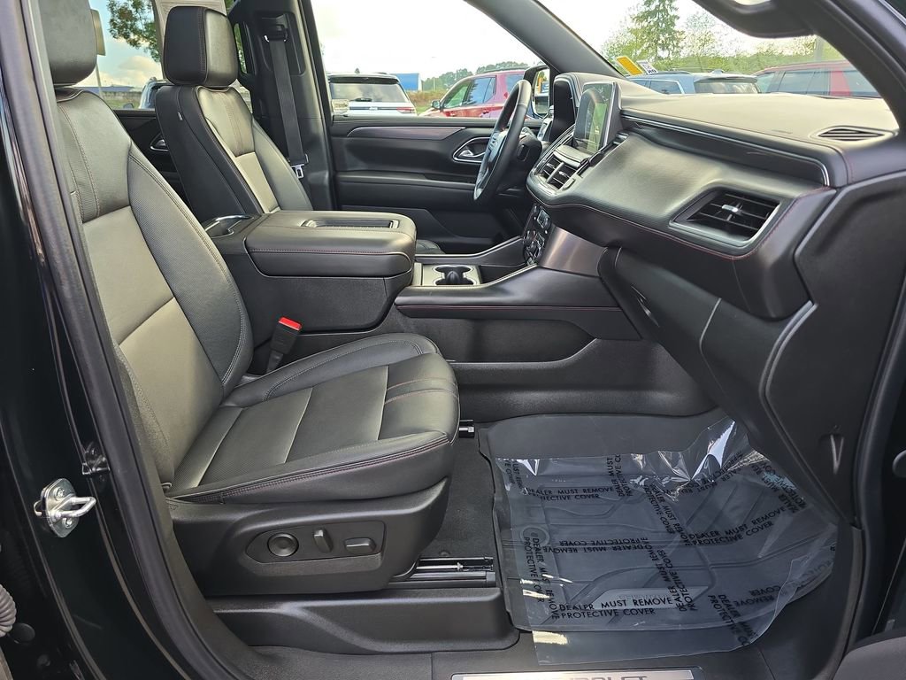 Certified 2024 Chevrolet Suburban RST image 34