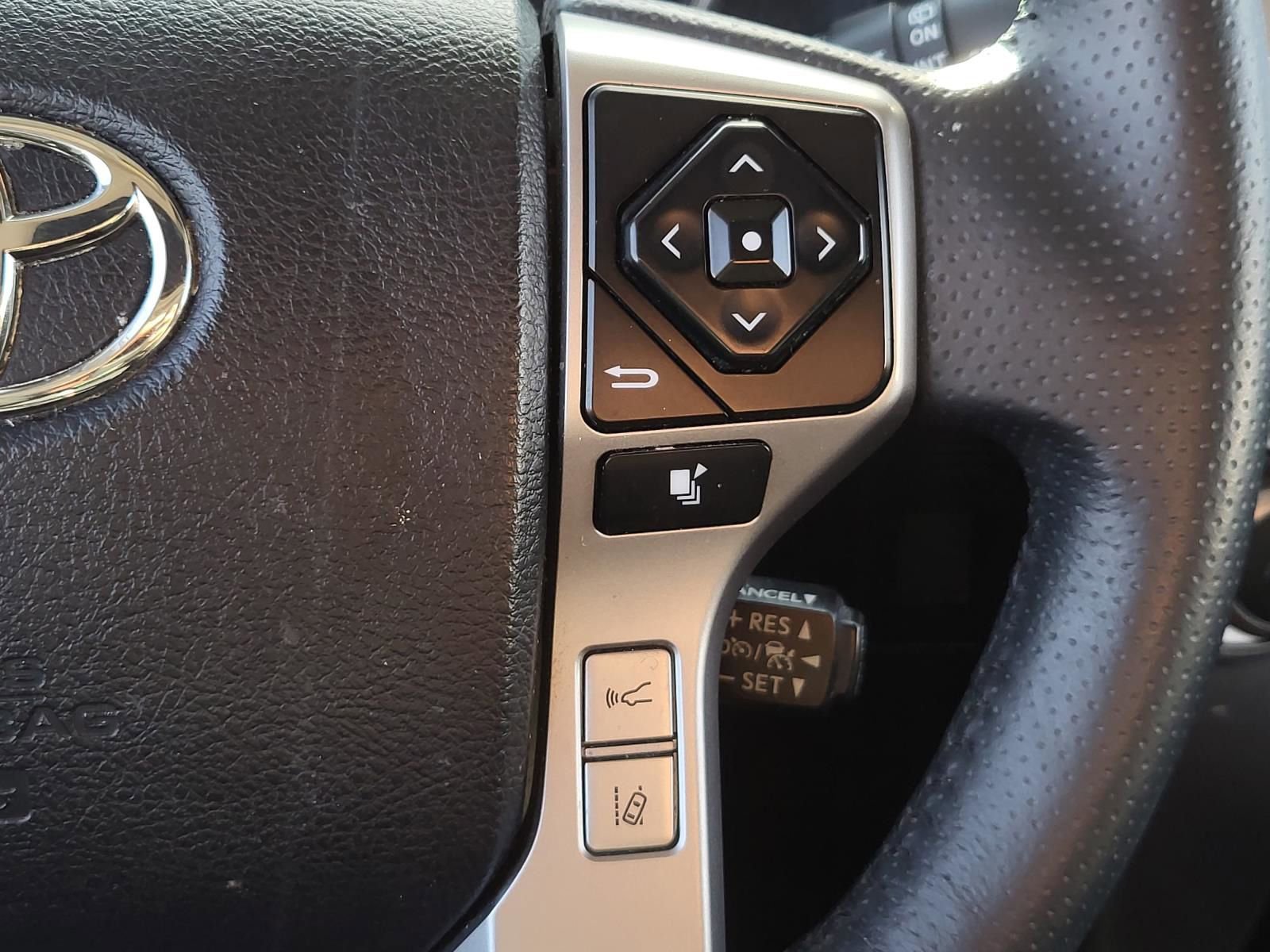 Used 2021 Toyota 4Runner Limited AWD/4WD image 29