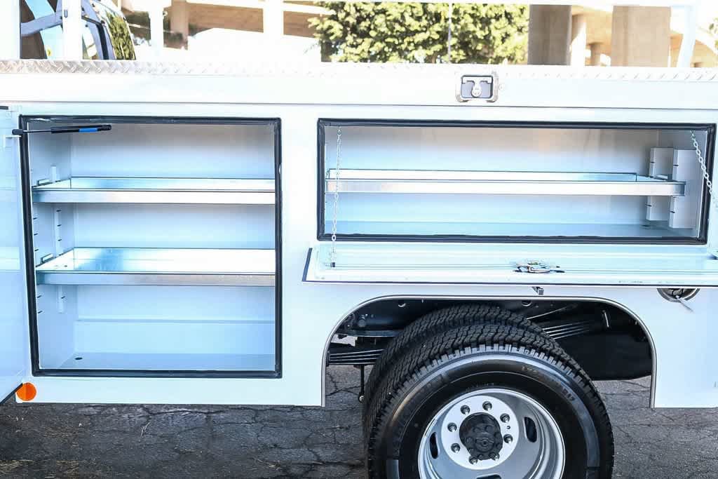 New 2026 Ford F350 XL w/ XL Chrome Package AWD/4WD image 14