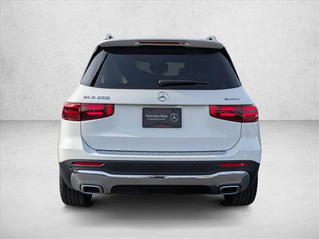 New 2026 Mercedes-Benz GLB 250 4MATIC image 8