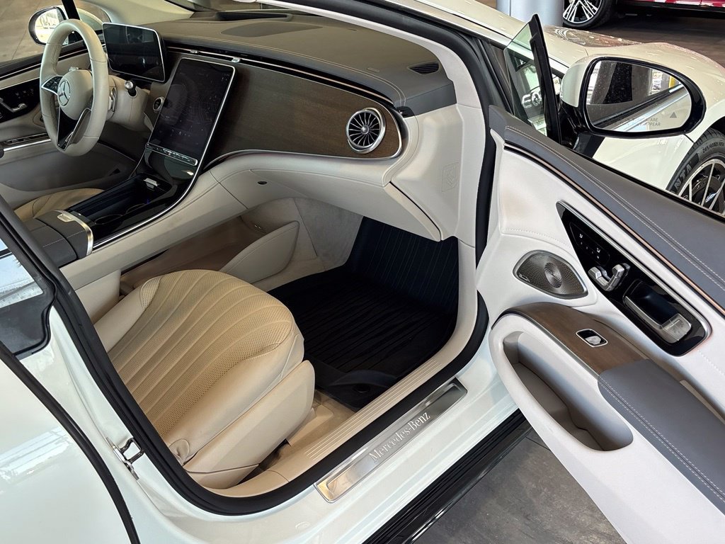 Used 2023 Mercedes-Benz EQS 450+ Sedan image 33