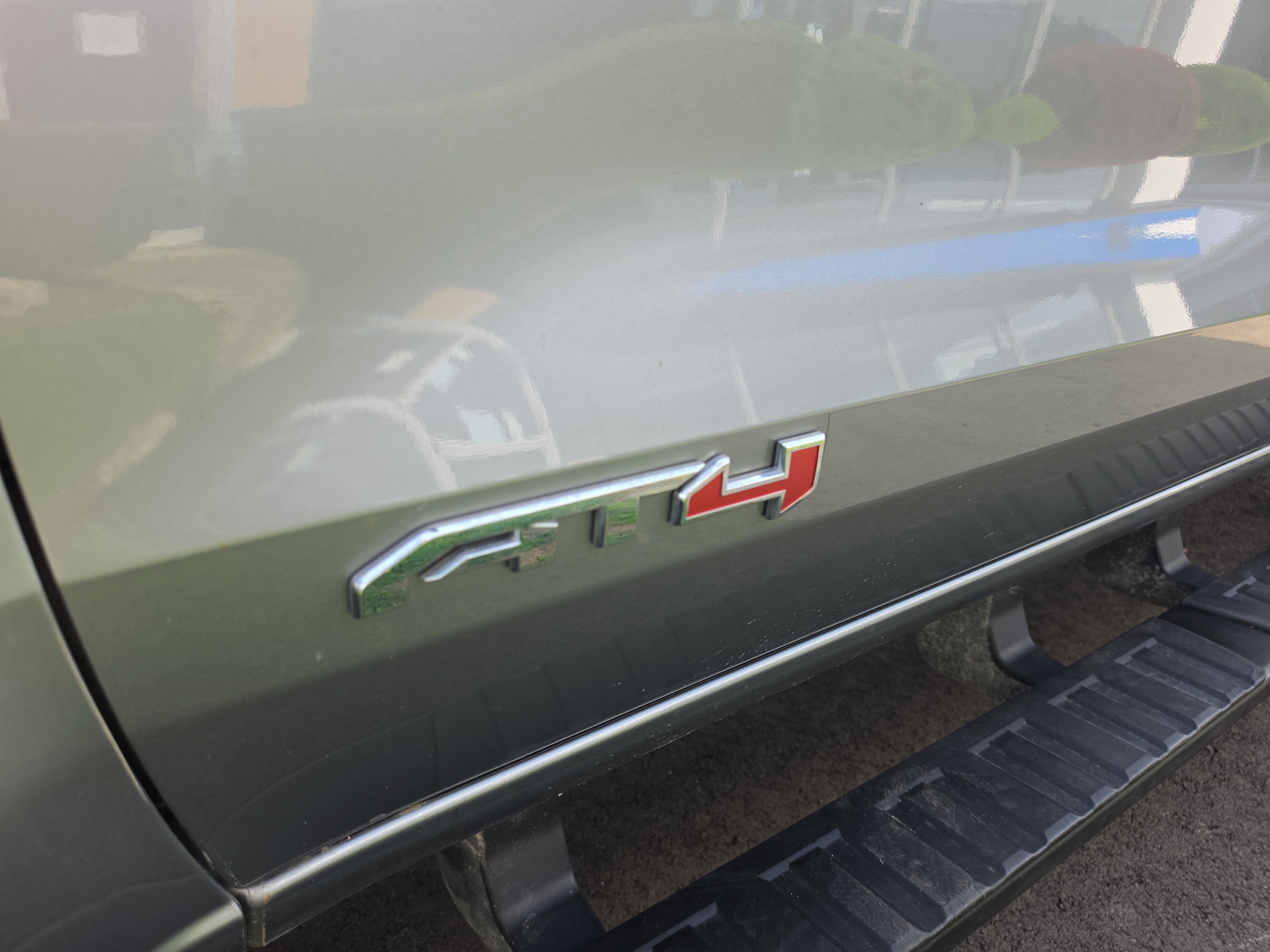 Used 2025 GMC Canyon AT4 AWD/4WD image 12