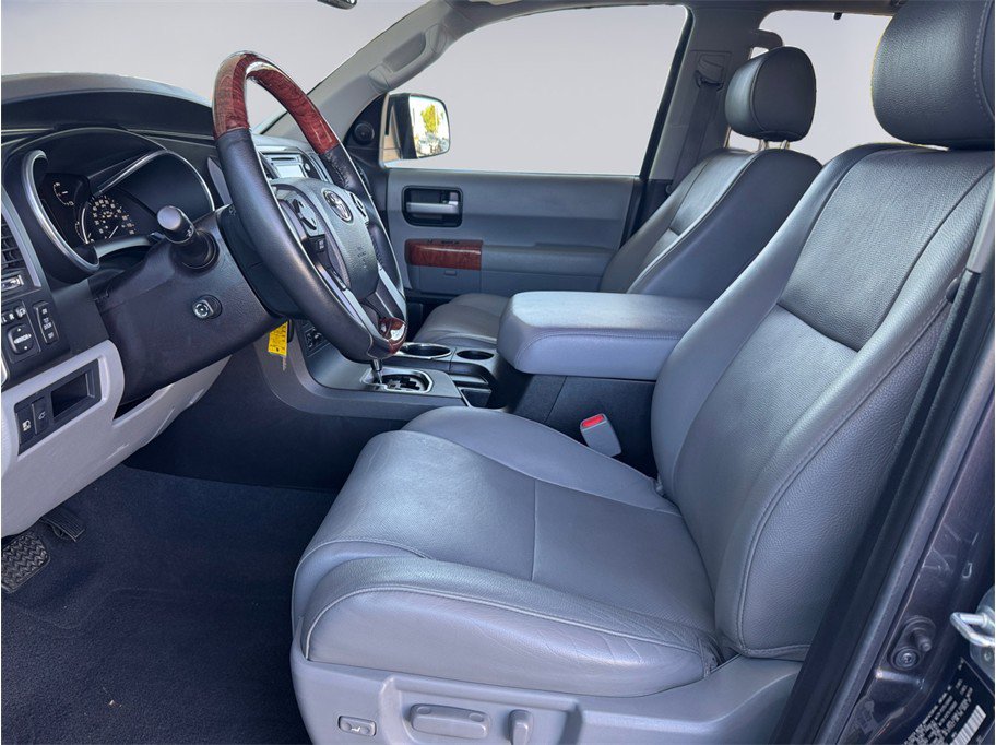 Used 2019 Toyota Sequoia Platinum AWD/4WD image 11