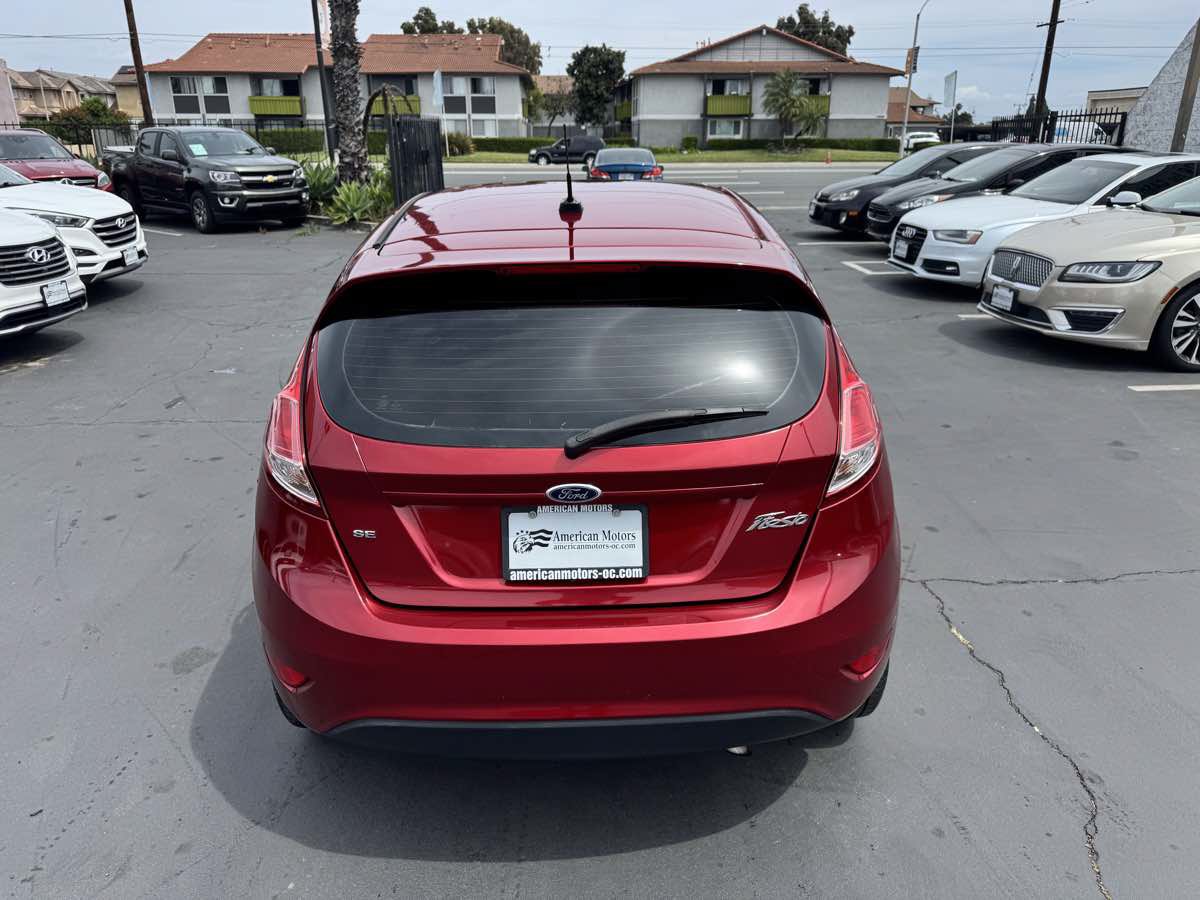 Used 2016 Ford Fiesta SE FWD image 4
