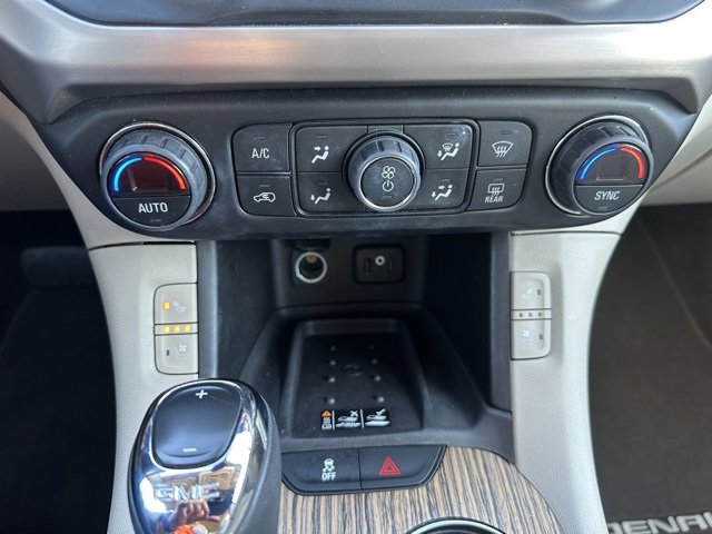 Used 2019 GMC Acadia Denali image 22