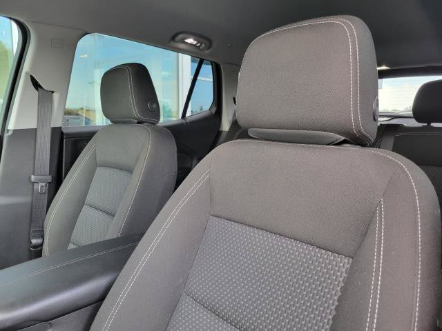 Used 2022 GMC Terrain SLE w/ LPO, Floor Liner Package FWD image 13