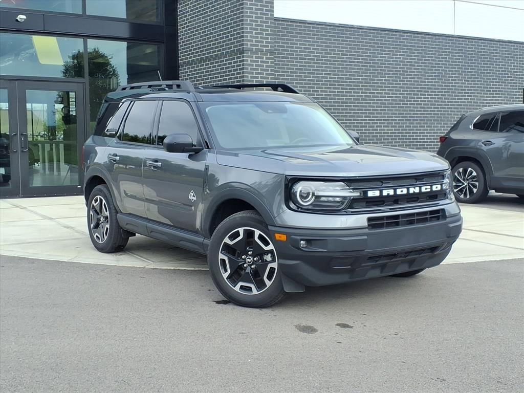 Used 2024 Ford Bronco Sport Outer Banks image 1