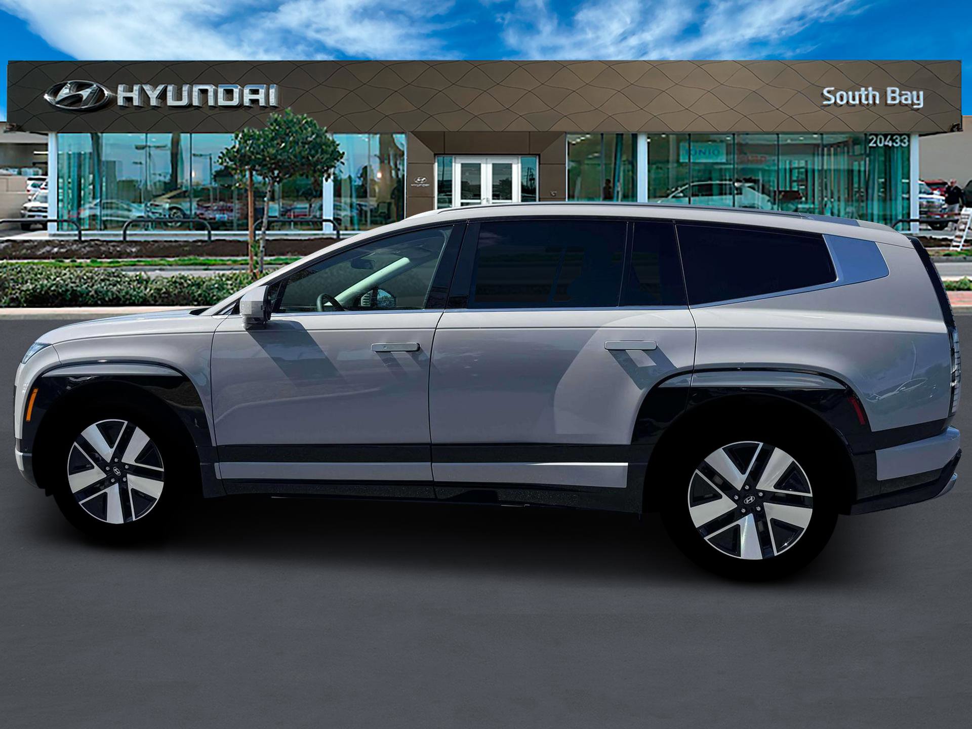 New 2026 Hyundai Ioniq 9 SEL image 3