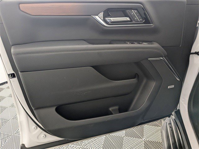 Certified 2025 GMC Yukon Denali image 10