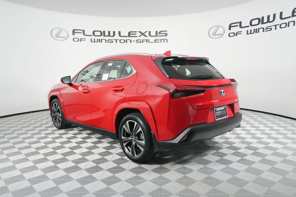 Certified 2025 Lexus UX 300h FWD w/ Accessory Package (Z1) image 5