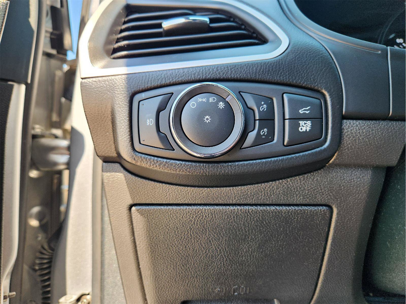 Used 2022 Ford Edge ST-Line AWD/4WD image 21