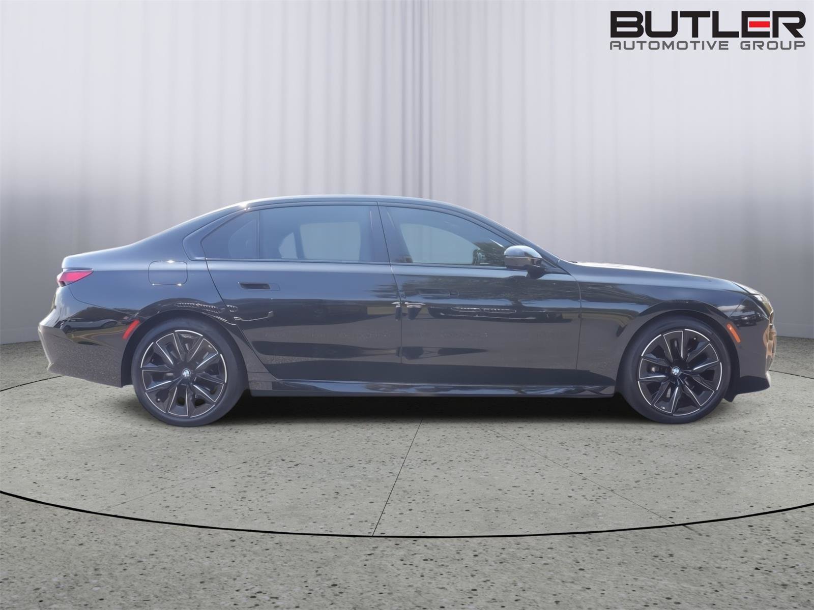 Used 2023 BMW 740i RWD image 7