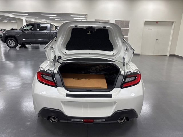 New 2025 Toyota GR86 Premium image 10