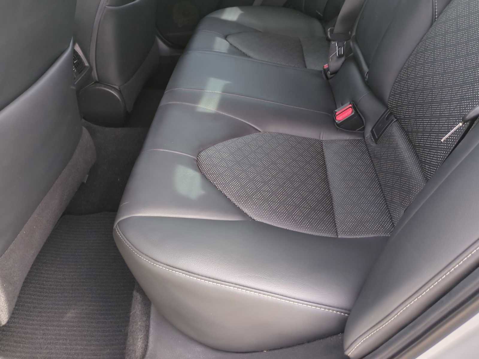 Used 2018 Toyota Camry XSE FWD image 24