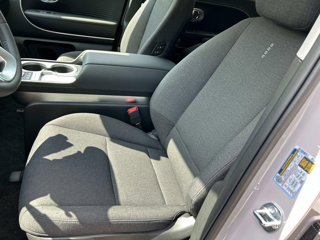 New 2026 Hyundai Ioniq 9 SE AWD/4WD image 15