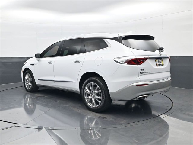 Used 2023 Buick Enclave Premium w/ Experience Buick Package image 7