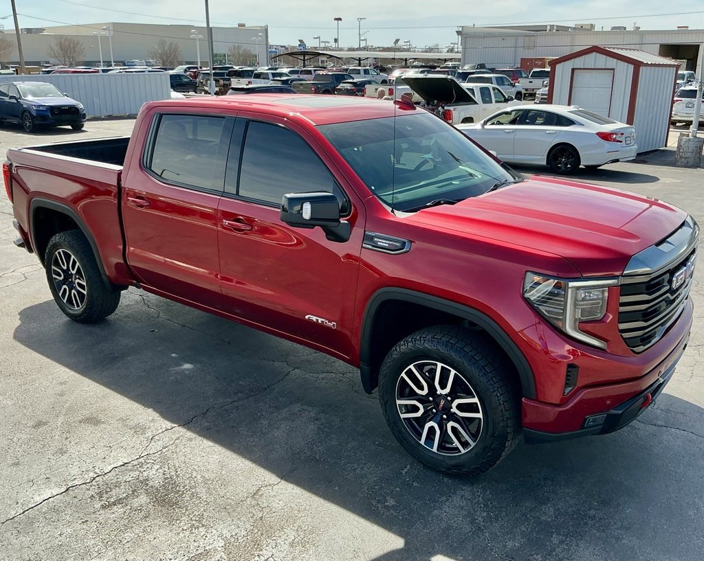 Used 2023 GMC Sierra 1500 AT4 w/ AT4 Premium Package image 4