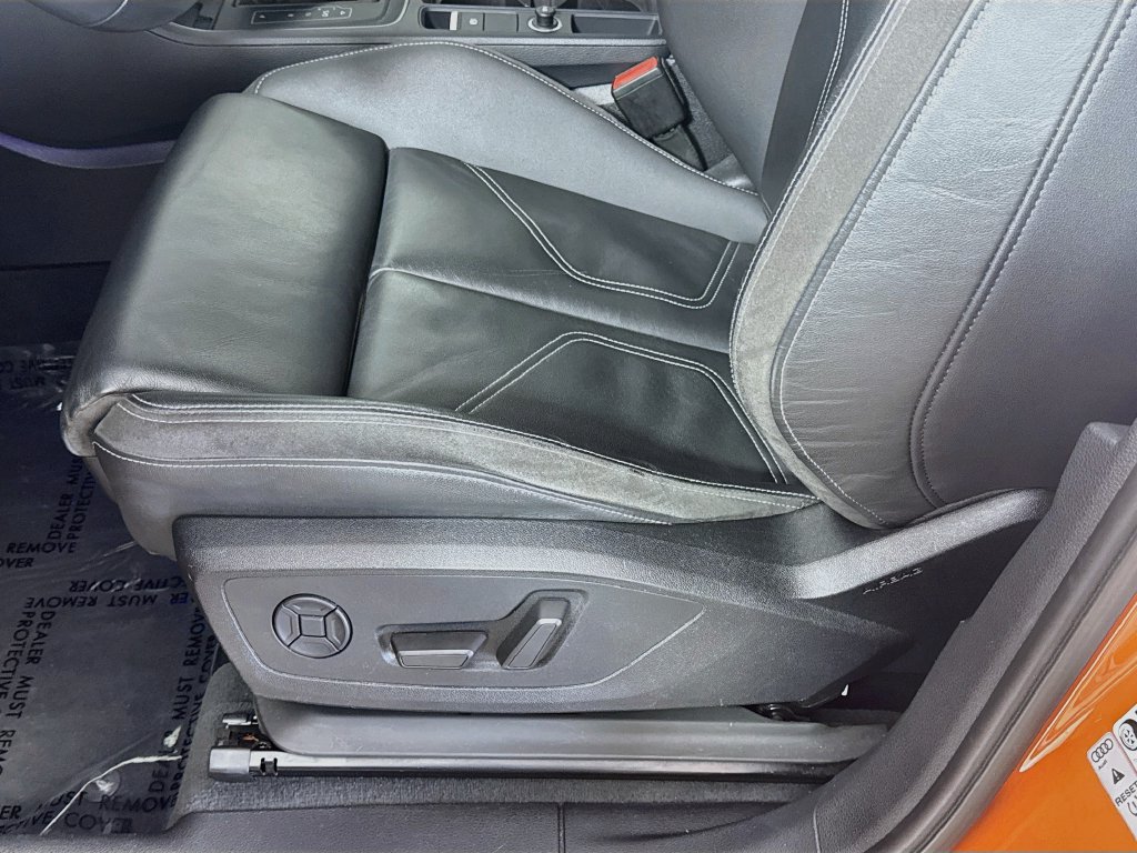 Used 2019 Audi Q3 2.0T Prestige w/ Prestige Package AWD/4WD image 22