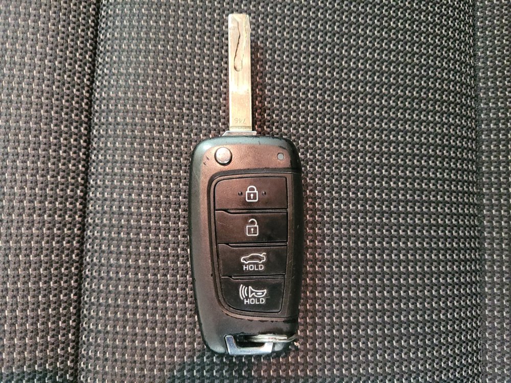 Used 2022 Hyundai Accent SEL FWD image 32