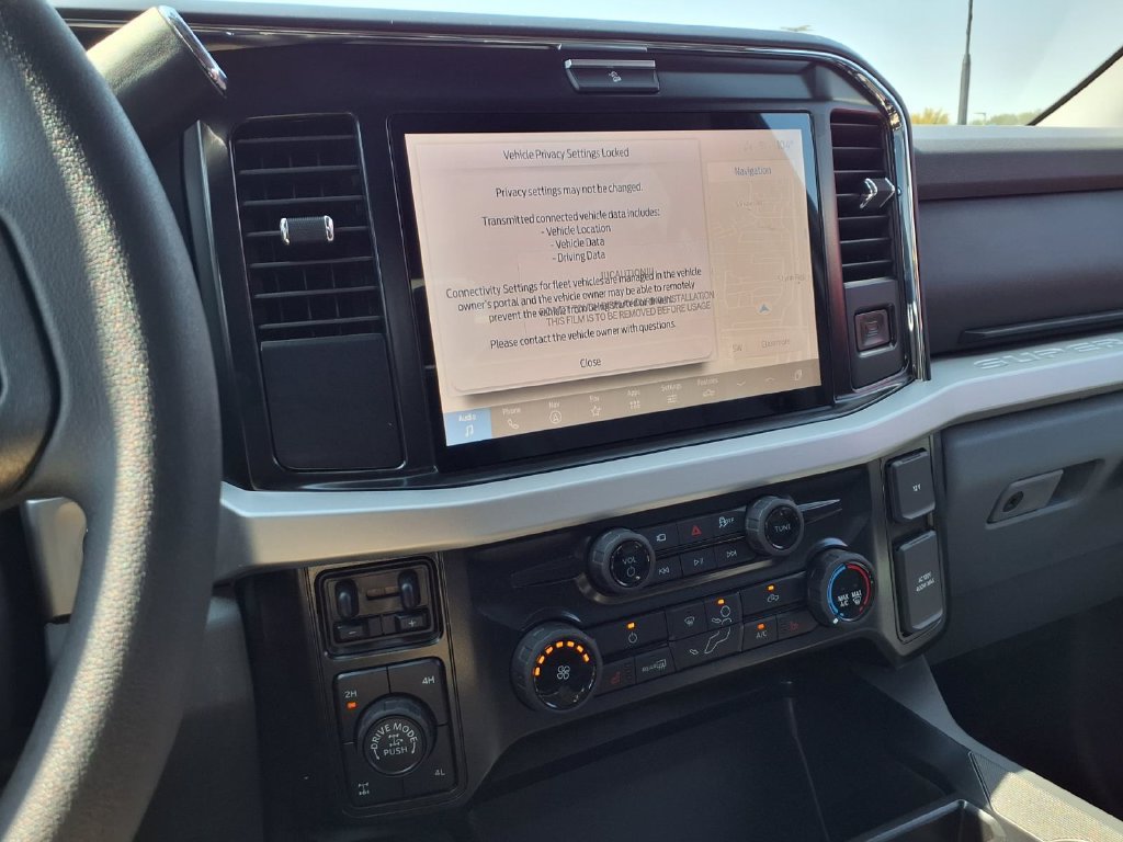 New 2026 Ford F250 XLT w/ XLT Premium Package AWD/4WD image 4