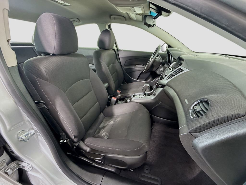 Used 2012 Chevrolet Cruze LT image 19