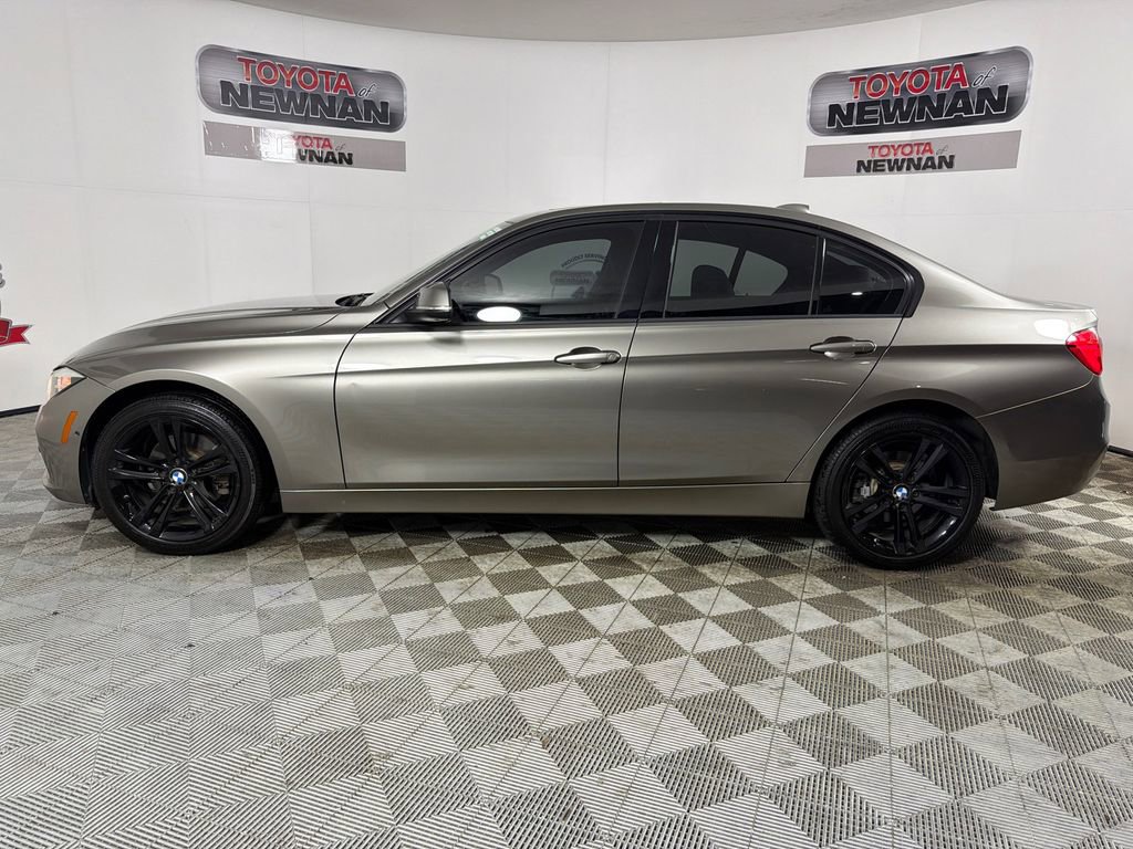 Used 2016 BMW 328i xDrive Sedan AWD/4WD image 8