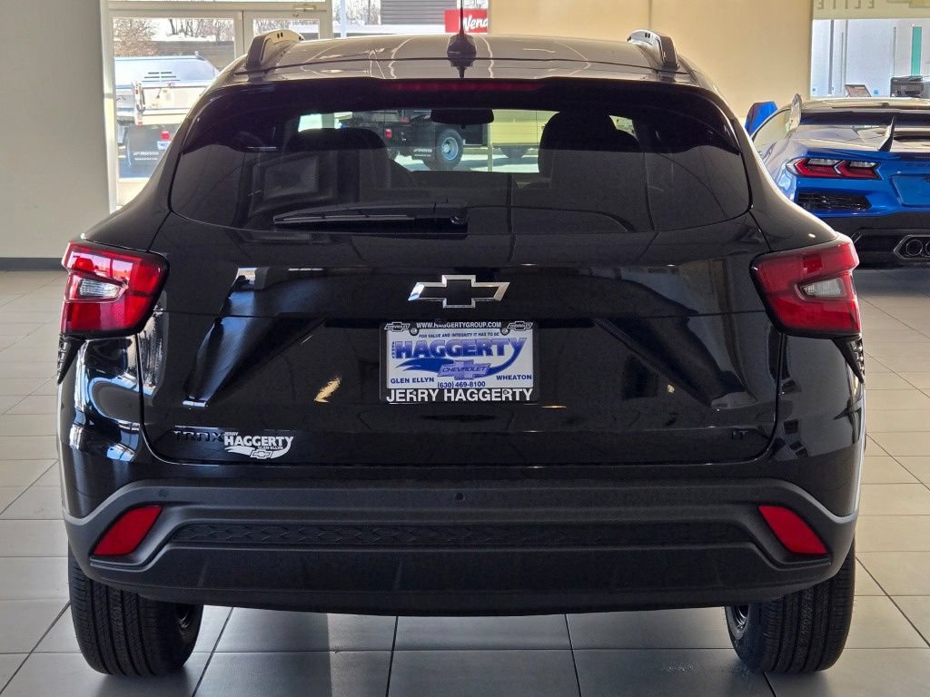 New 2026 Chevrolet Trax LT w/ Driver Confidence Package FWD image 11