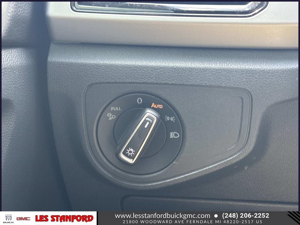 Used 2022 Volkswagen Atlas Cross Sport SEL AWD/4WD image 27