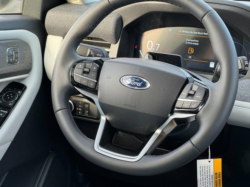 New 2026 Ford Explorer Platinum w/ LUX Leather Package image 8
